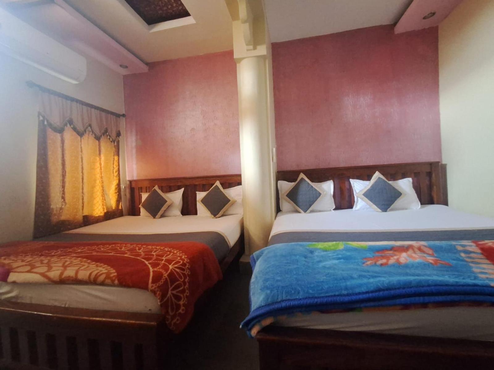 Hotel Om Pushkar Exterior photo